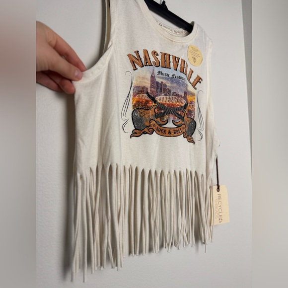 Nashville print, Women's Cream T-shirt (new with tag) - Picture 4 of 7